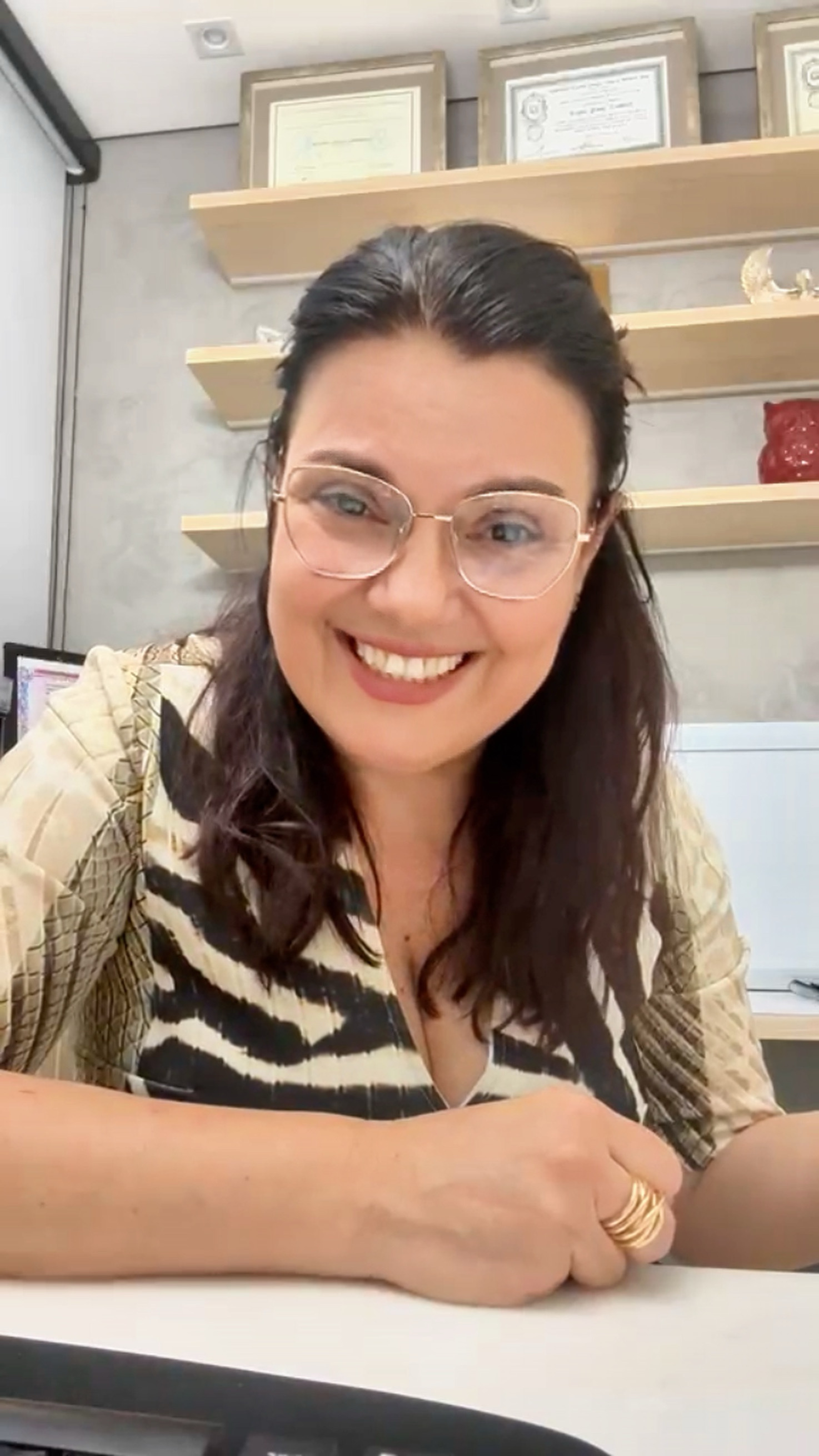 Dra. Regina Paula Zambotti